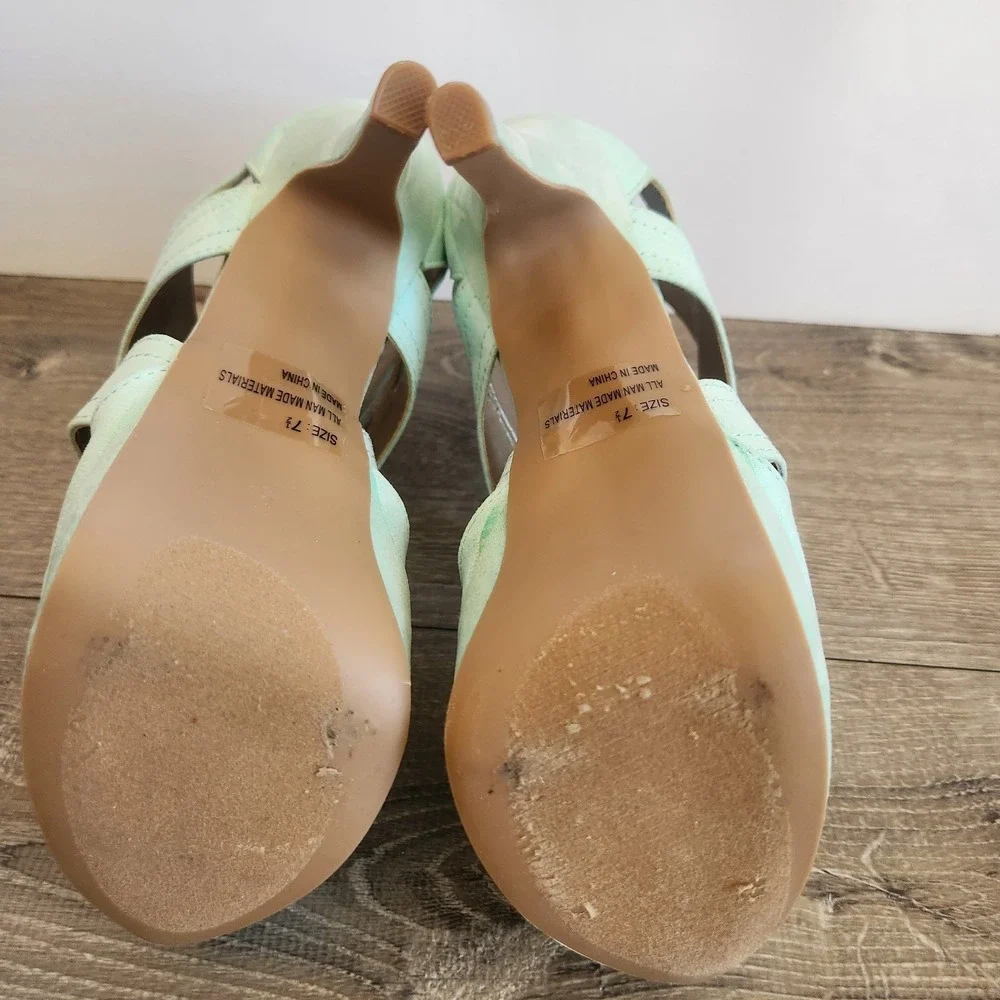 Qupid Strapped Faux Suede Women's Size 7.5 Seafoam Open Toe Stiletto Heel Shoes